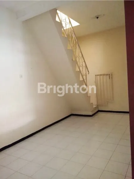 image RUMAH DI PONDOK TJANDRA SIDOARJO (2)