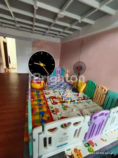 image RUMAH SEMI 3 LANTAI EKLUSIF PLUS FURNITURE  (6)