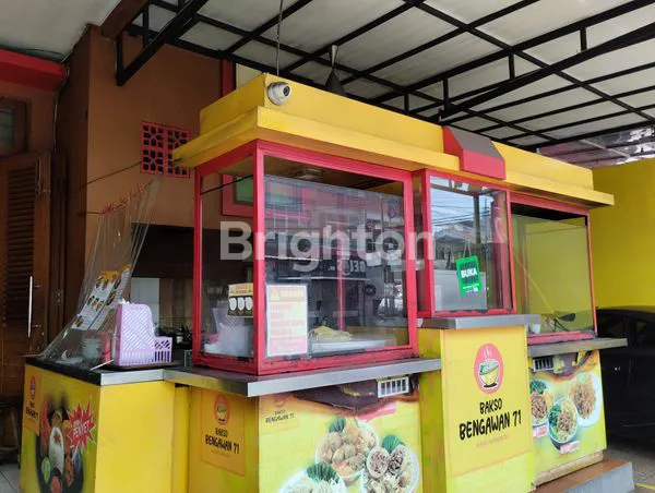 image RUMAH STRATEGIS  COCOK UNTUK TEMPAT USAHA DI DEPOK (6)