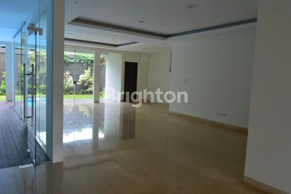image RUMAH MEWAH DI JALAN KEMANG (4)