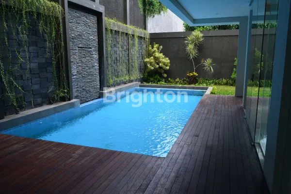 image RUMAH MEWAH DI JALAN KEMANG (6)