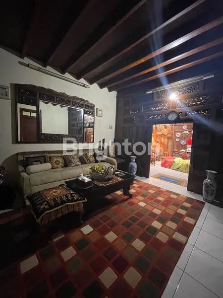 image RUMAH ETNIK KUSEN KAYU JATI STRATEGIS JATIPADANG PASAR MINGGU   (3)