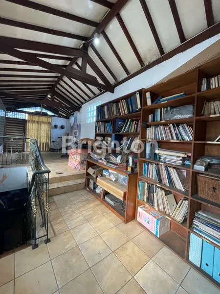 image RUMAH ETNIK KUSEN KAYU JATI STRATEGIS JATIPADANG PASAR MINGGU   (7)