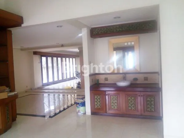 image RUMAH STRETEGIS DI PINGGIR JALAN (8)