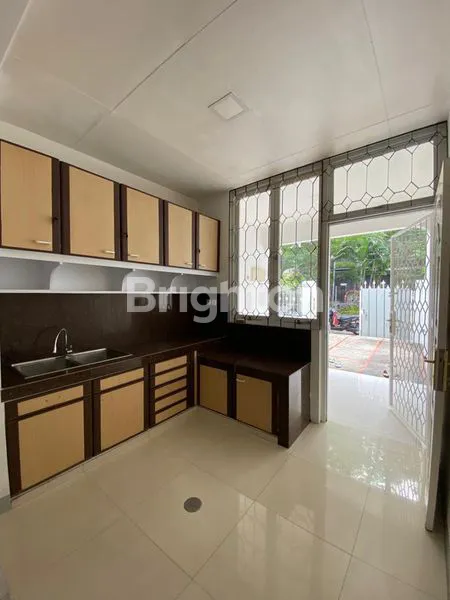 image RUMAH BARU MINIMALIS DAN MEWAH TANJUNG DUREN  (6)