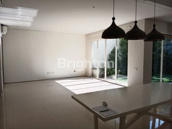 image RUMAH SIAP HUNI DI SURABAYA BARAT (6)