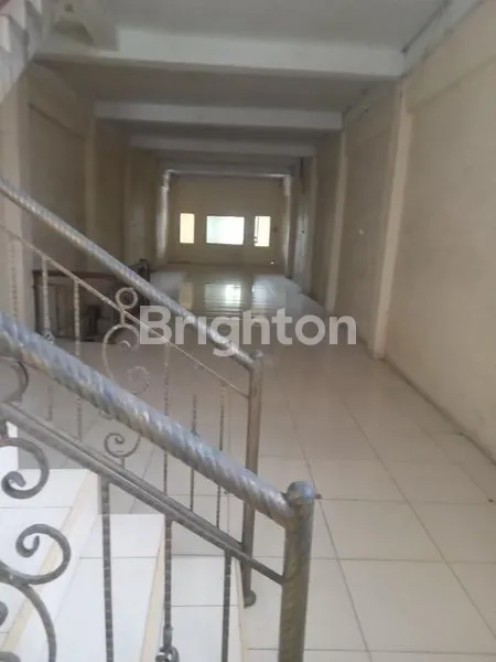 image RUKO CANTIK DAN STRATEGIS DITENGAH KOTA COCOK TEMPAT USAHA DAN KANTOR (3)