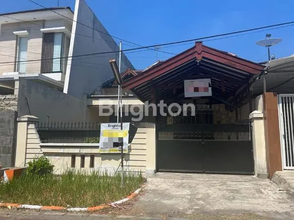 Gambar Property SIAP HUNI RUMAH TERAWAT SEMI FURNISH DI KUPANG BARU AREA TENGAH KOTA SELANGKAH KE PUSAT KULINER DAN PERBELANJAAN PAKUWON MALL CIPUTRA WORLD MALL MAYJEN GWALK HR MUHAMMAD SURABAYA