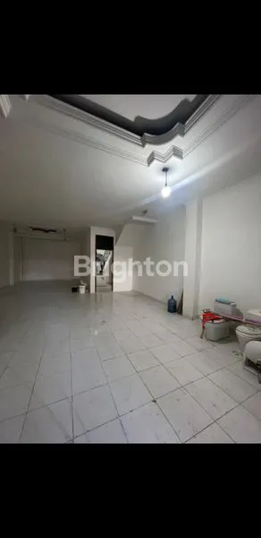 image 2 UNIT RUMAH SEMI RUKO BERDAMPINGAN TAMBORA, JAKARTA BARAT SIAP HUNI(KODE BYR 1893) (8)