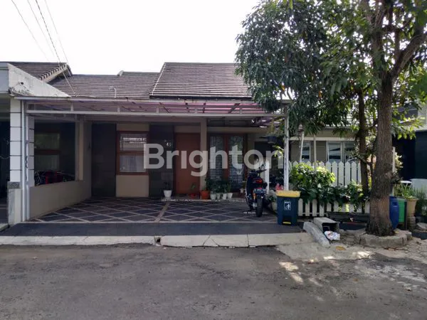 image RUMAH CANTIK SIAP HUNI DI MATAHARI RESIDENCE DEKAT DENGAN TRANSMART BUAHBATU BANDUNG (8)