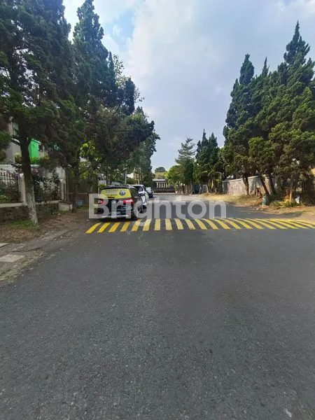 image RUMAH DI KOMPLEK MEWAH SETRADUTA BANDUNG (4)