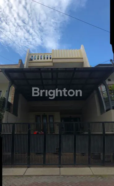 image RUMAH 3 LANTAI GADING GRIYA LESTARI KELAPA GADING JAKARTA UTARA (1)