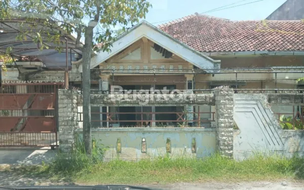 image MOJOKLANGGRU, RUMAH HITUNG TANAH, HADAP TIMUR (1)