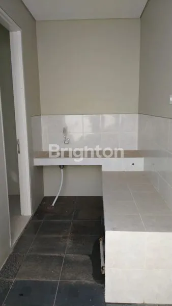 image RUMAH NORTHWEST PARK  2 LANTAI (8)