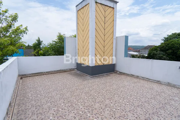 image RUKO 2 SISI 3 LANTAI, ADA ROOFTOP, LOKASI STRATEGIS COCOK UNTUK RAGAM USAHA (8)