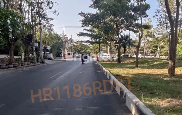 image RUMAH RAYA DHARMAHUSADA COCOK BUAT SEGALA MACAM USAHA (8)