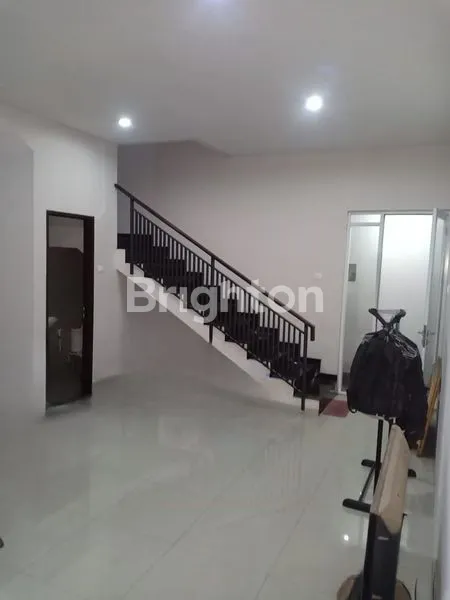 image RUKO CANTIK MURAH DAN STRATEGIS DI DEKAT SETRADUTA BANDUNG  (3)