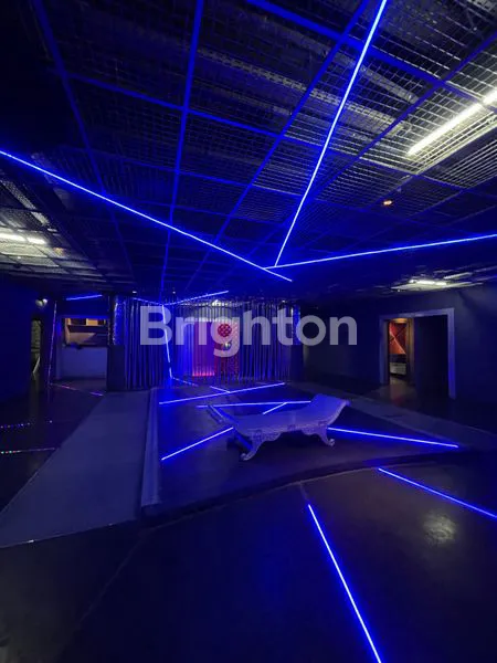 GEDUNG KEBAYORAN BARU, JAKARTA SELATAN COCOK UNTUK RUANG USAHA KARAOKE