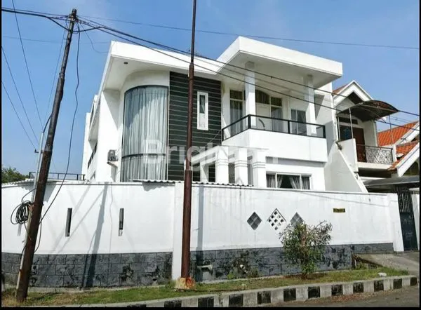image RUMAH MEWAH DHARMAHUSADA INDAH UTARA DKT WISMA PERMAI ARAYA (1)