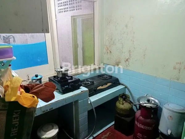 image RUMAH BESAR TENGAH KOTA, AKSES JALAN ASPAL 2 MOBIL PAPASAN LANCAR, SIAP HUNI , BANGUNAN KOKOH,  STRATEGIS, 500 M KE PASAR PATANGPULUHAN, 2,5 KM KE TITIK NOL MALIOBORO.LINGKUNGAN AMAN TENANG. HARGA NEGO. (8)