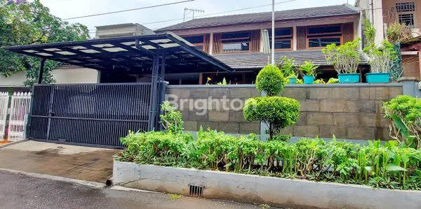 image RUMAH BAGUS RAPI SIAP HUNI DI PULOMAS JAKARTA TIMUR (1)