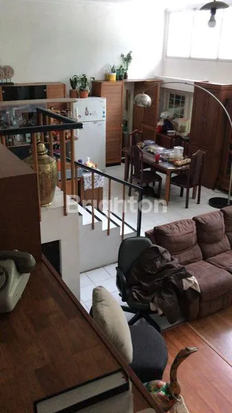 image RUMAH CANTIK 2 LANTAI DI SAYAP SETIABUDI BANDUNG UTARA UDARA SEJUK DAN DEKAT KE KAMPUS UPI BANDUNG  (7)