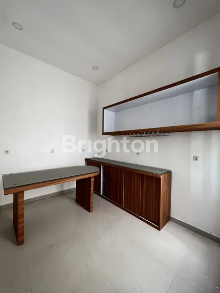 image KLAMPIS WISMA MUKTI DEKAT MERR (6)