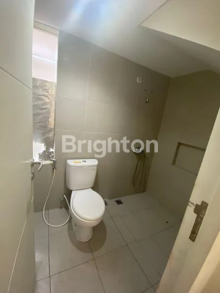 image JUAL. RUMAH GREENLAKE. (3)