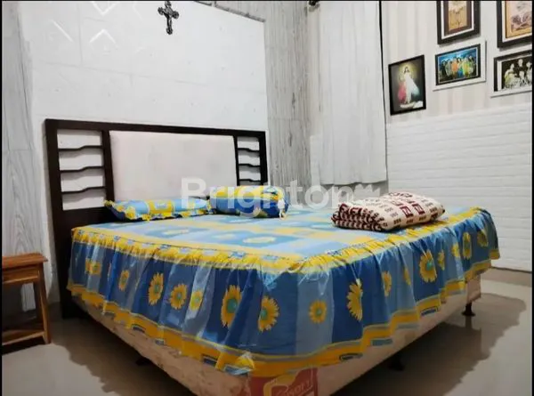 image RUMAH 3 LANTAI MINIMALIS (2)