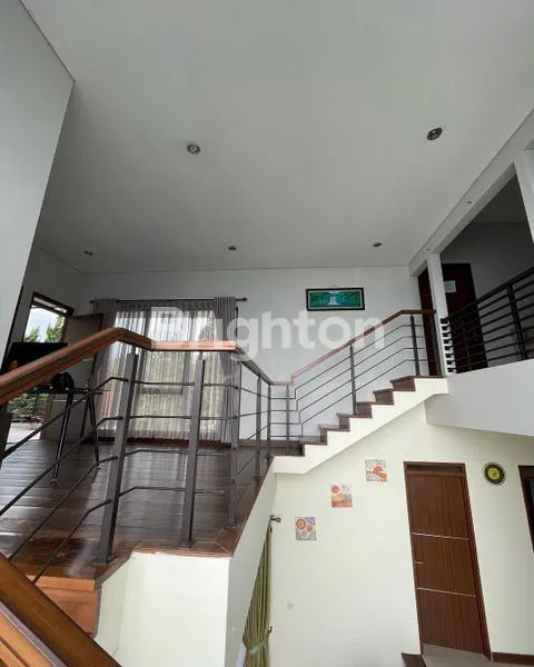 VILLA 3 LT DI KAWASAN VILLA ISTANA BUNGA