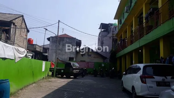 image DIJUAL RUMAH KONTRAKAN 52 PINTU DIBELAKANG BCA PASAR CIPUTAT (1)