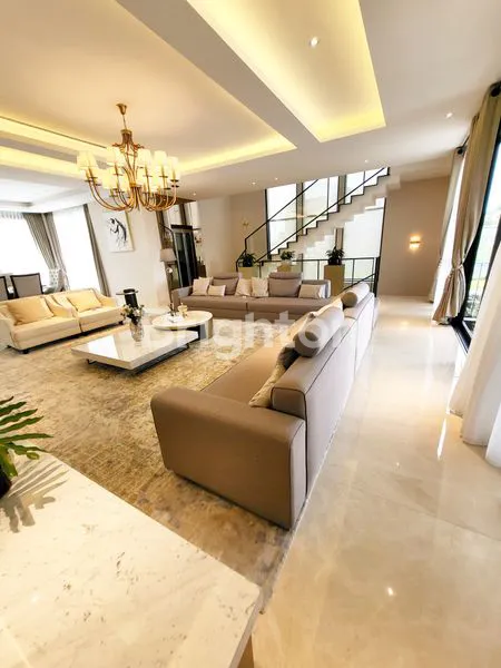 image A SPACE FOR TOGETHERNESS: ENCHANTE OPULENCE (6)