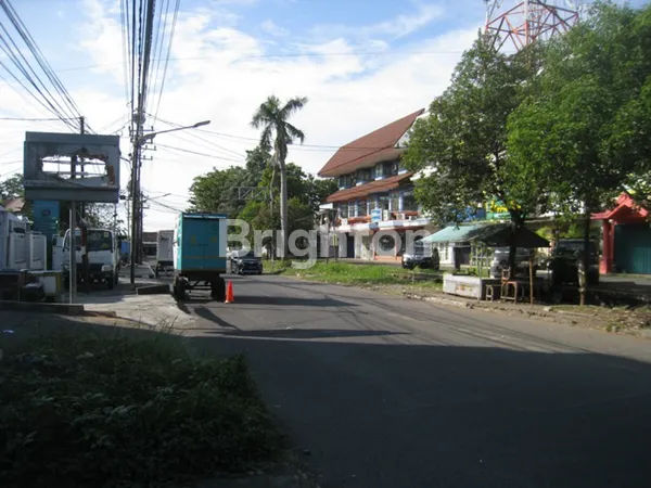 image JUAL CEPAT RUKO HADAP JALAN RAYA DARMO PERMAI UTARA, DUKUH PAKIS, SURABAYA ( JUAL DIBAWAH NILAI APPRAISAL ) (5)