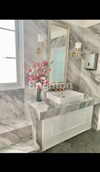 image RUKO MEWAH SIAP HUNI LOKASI STRATEGIS BINTARO SEKTOR 9 TANGERANG SELATAN (4)