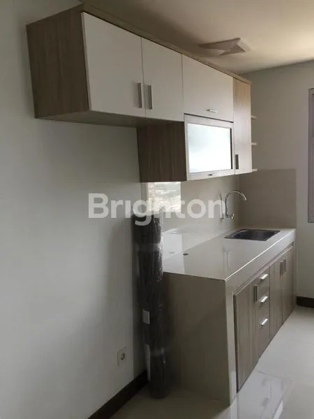 image 2 BR HOEK FULLY FURNISH APATEMEN SPRINGWOOD ALAM SUTERA TANGERANG (2)