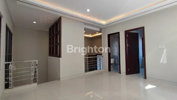 image RUMAH ARAYA GRESS MINIMALIS 3 LANTAI (1)