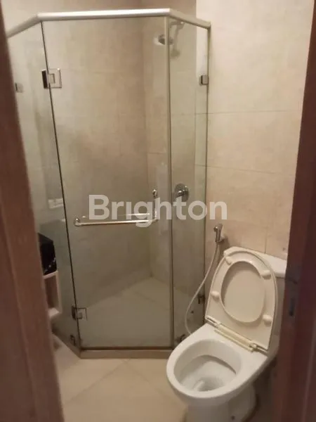 image APARTEMENT SEMI FURNISHED SERIUS CEPAT THE MANSION KEMAYORAN (3)