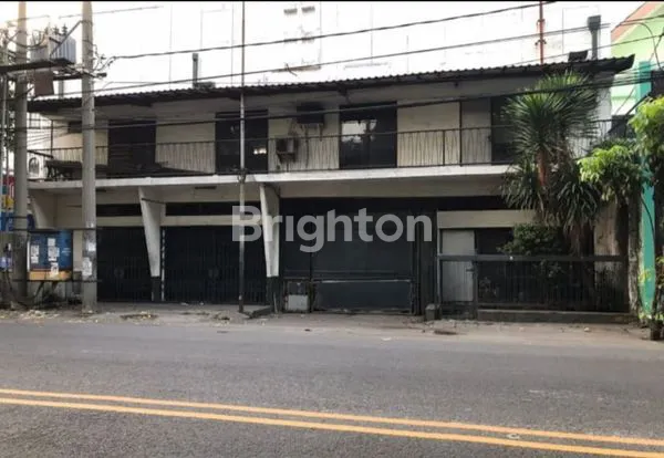 image RUMAH LANGKA DI NGAGEL COCOK UNTUK PERKANTORAN (2)