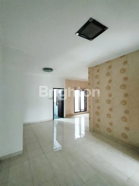 image RUMAH 2 LANTAI KAWASAN PARA SULTAN (4)