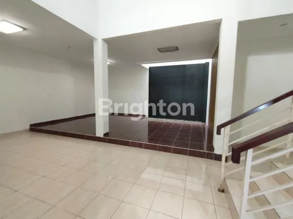 image RUMAH 2 LANTAI KAWASAN PARA SULTAN (5)