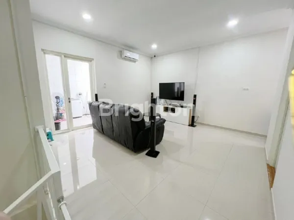 image MODERN MINIMALIS FURNISH DI SUTOREJO, SELANGKAH KE MULYOSARI (3)