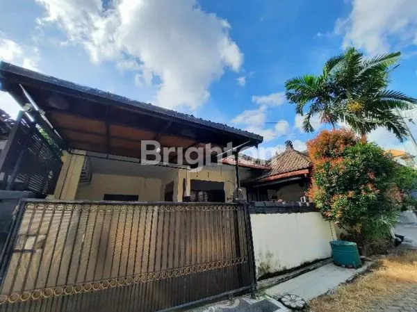 image RUMAH FULL FURNISHED DI JL KARANGSARI DENPASAR BARAT LOKASI STRATEGIS  (1)