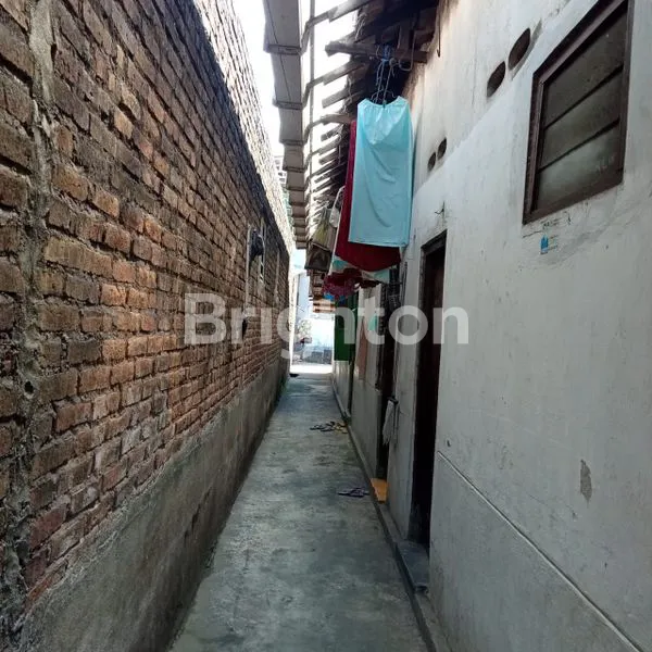 image RUMAH KOST DI JL RAYA KEDUNG BARUK SURABAYA SELANGKAH KE MERR, SUPERINDO, STARBUCKS, EXCELSO, GALAXY MALL (2)