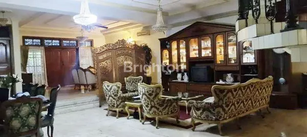 image RUMAH TOMANG 2 LANTAI, MEWAH, FULL FURNISHED, BEBAS BANJIR (8)