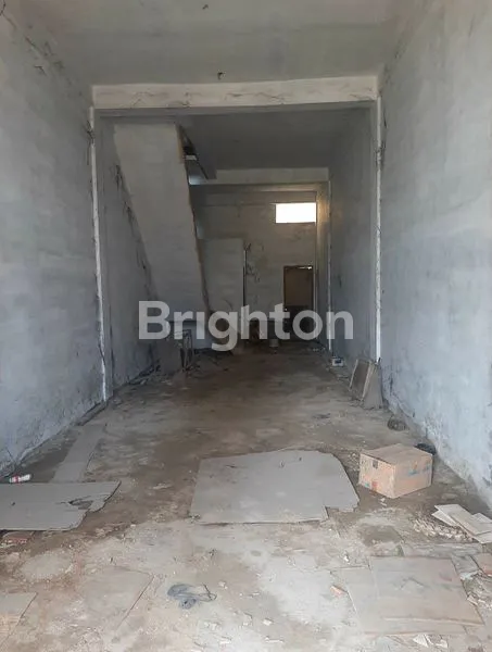 image 2 RUKO KOSONG GANDENG DI JALAN DANAU SINGKARAK - MEDAN (2)