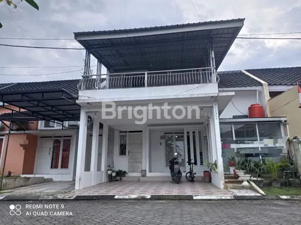 image RUMAH CANTIK 1 1/2 LANTAI, SIAP HUNI DI PERUMAHAN TAMANSARI BUKIT MUTIARA  (WIKA) BALIKPAPAN KAL-TIM (1)