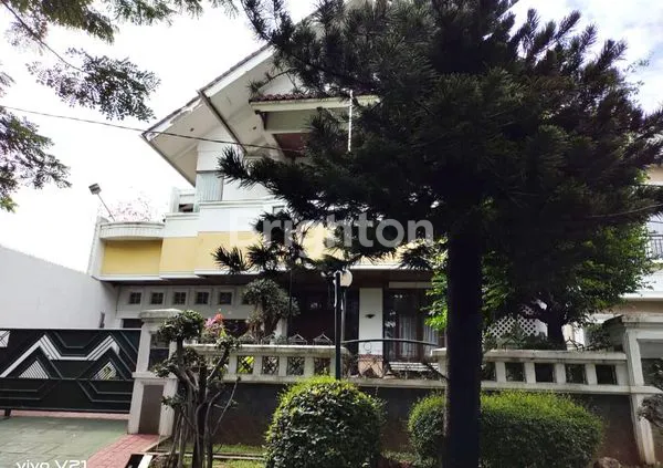 image RUMAH DI TAMAN ALFA INDAH JAKARTA BARAT (2)