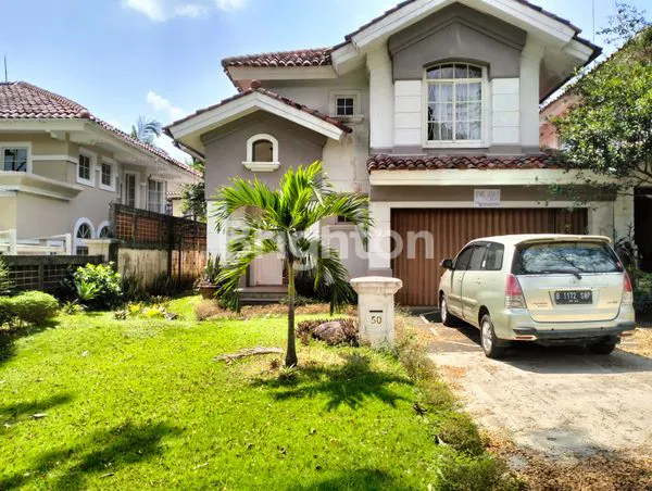 RUMAH MEWAH DAN ASRI 2 LANTAI SENTUL CITY