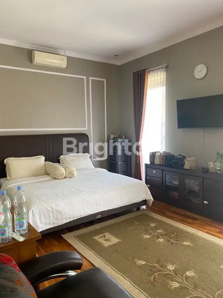 image REPOSISI HARGA BAGI YANG SERIUS RUMAH 2 LT TATAR LARANG TAPA KOTA BARU PARAHYANGAN - FULL FURNISHED (3)