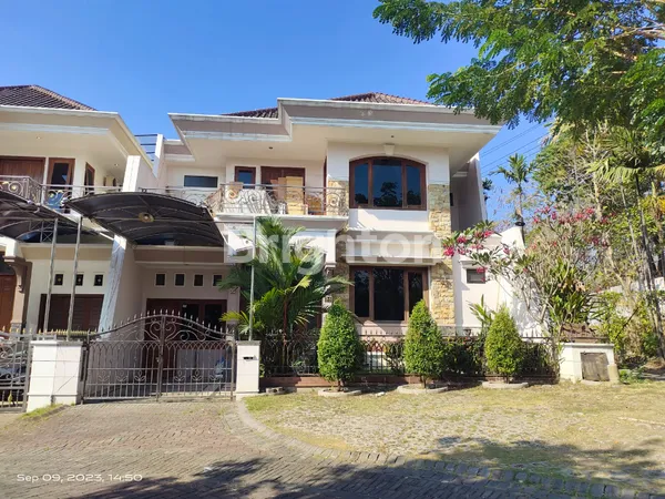 image RUMAH SECOND TERAWAT SIAP HUNI LOKASI VILA BUKIT INDAH !! (1)